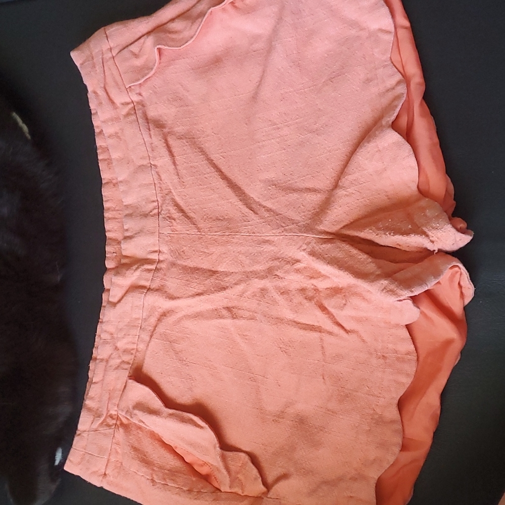 Peach Scallop shorts